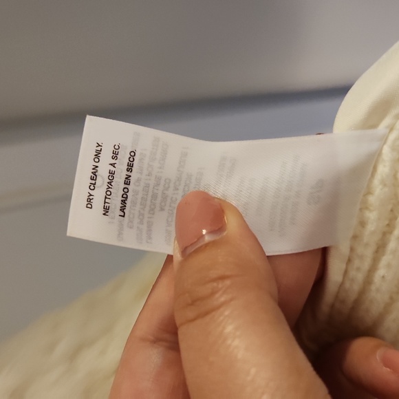 White faux fur vest - Picture 8 of 8